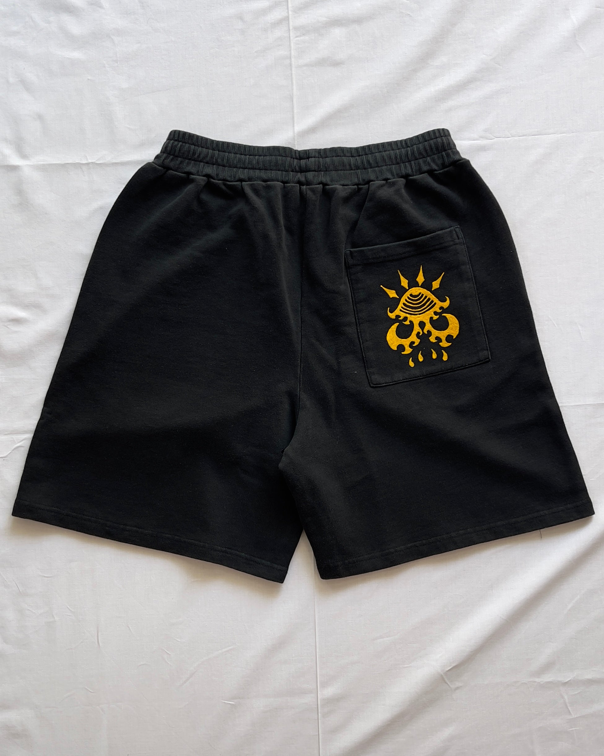 "Defile" - Relaxed Sweatshorts - Vintage Black