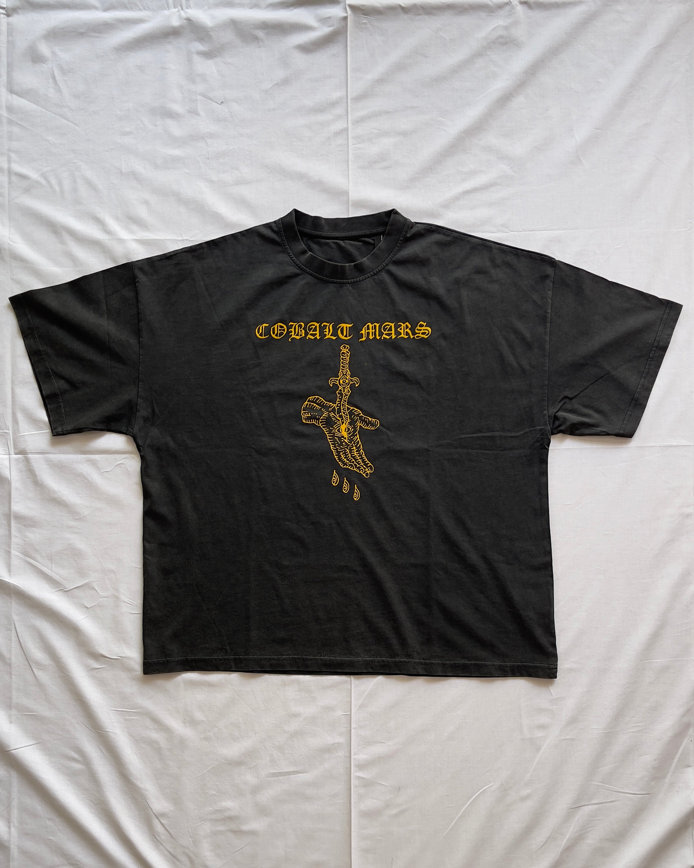 "Defile" - Oversized Boxy Tee - Vintage Black