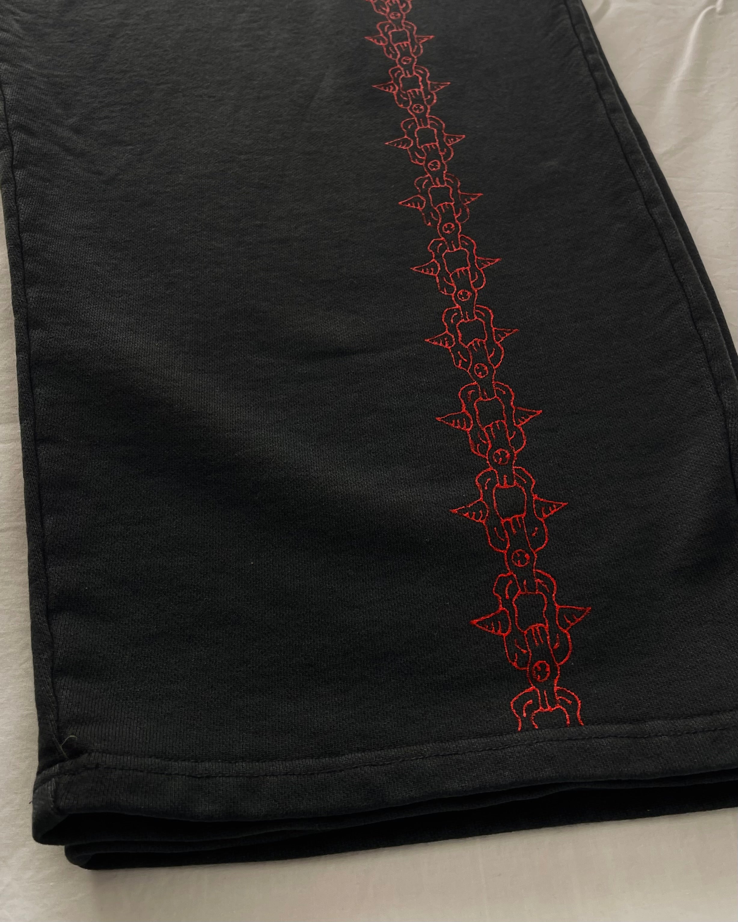 "UNBOUND" - Baggy Sweatpants - Vintage Black